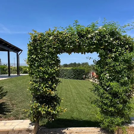 Clava בית נופש פולינאנו א מארה